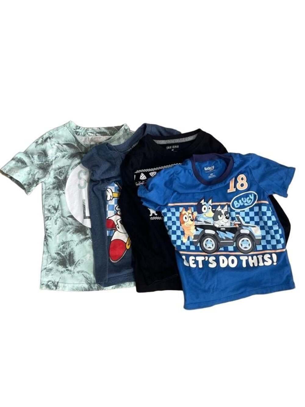 Lot of 4 Toddler Boys T-Shirts Bluey, Sonic, Okie Dino, Surf (Size 4T & 5)